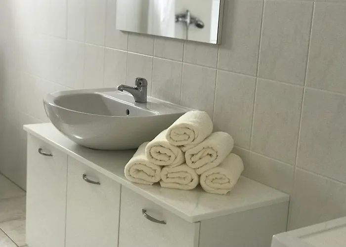 イヴァンチサ ティスノ