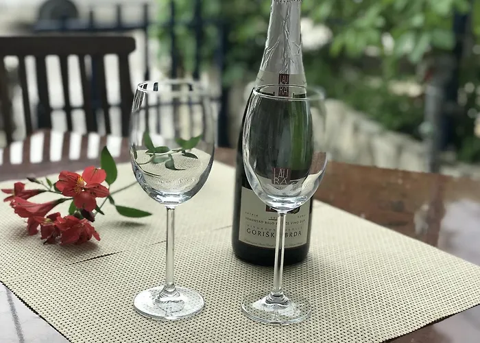 イヴァンチサ アパート