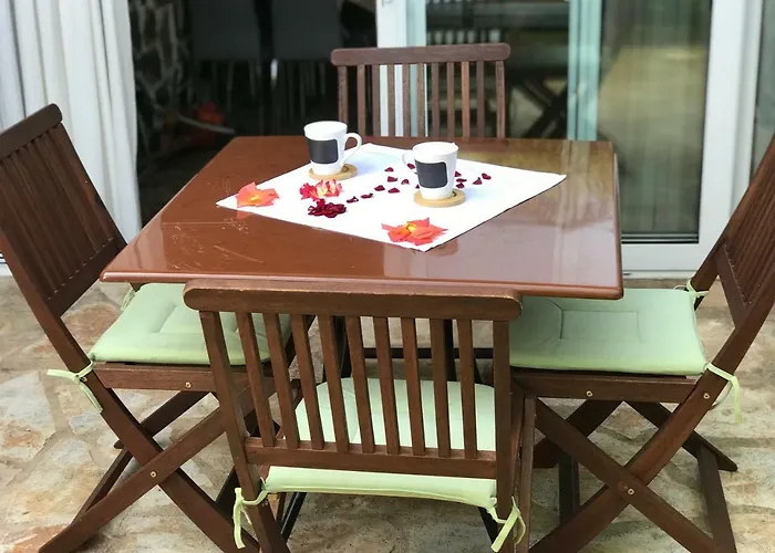 アパート イヴァンチサ ティスノ